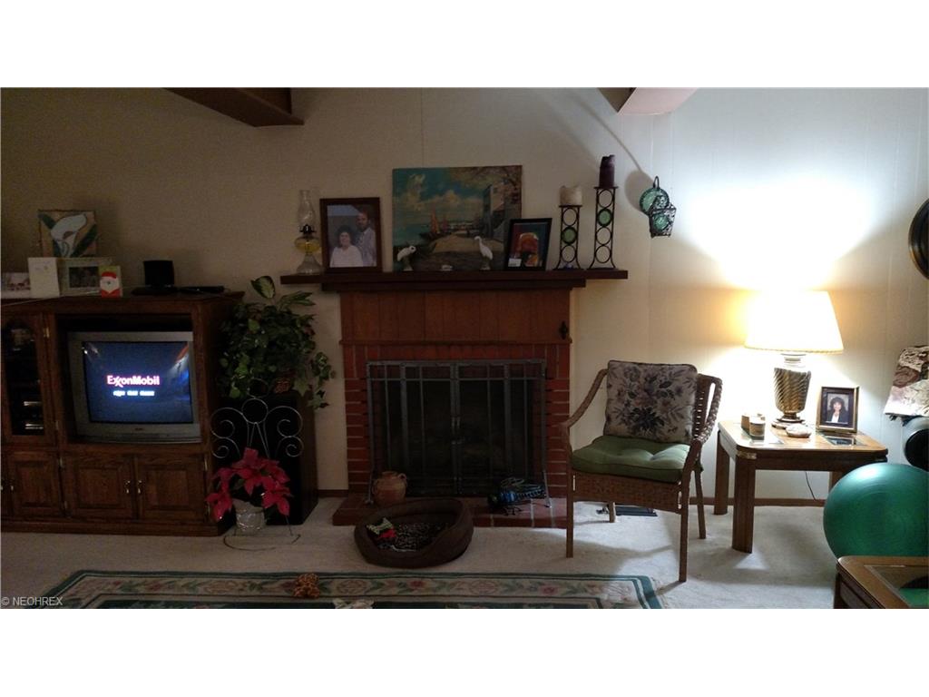 806 Hancock Ave, Akron OH 44314