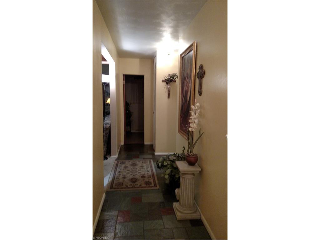 806 Hancock Ave, Akron OH 44314