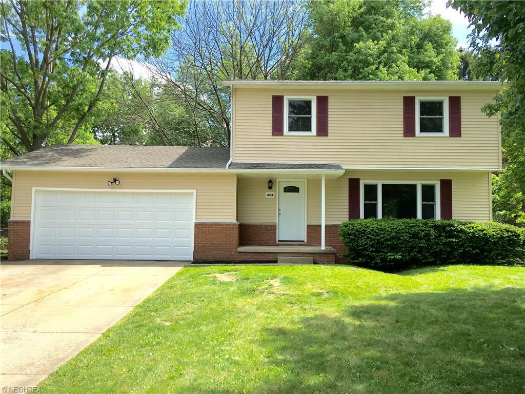 For Sale: 804 Zeletta Dr Akron, OH 44319