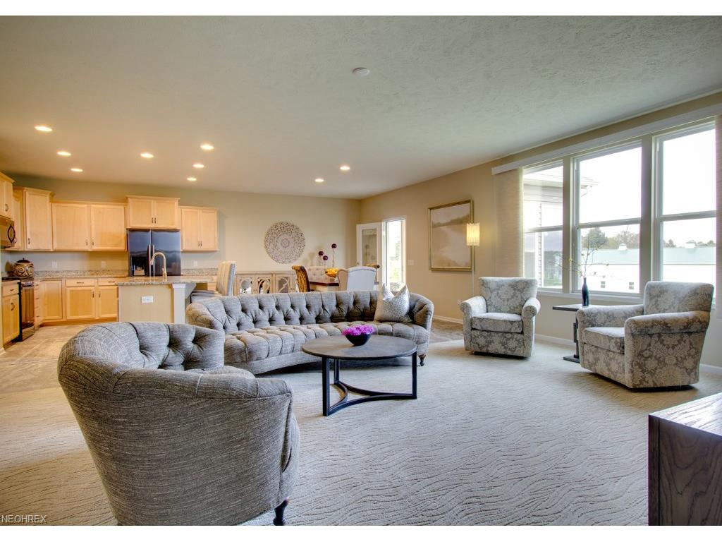 462 Sawgrass Dr