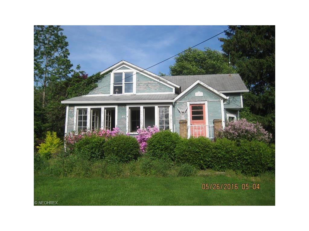 For Sale: 1837 S Cleveland Massillon Rd Akron, OH 44321