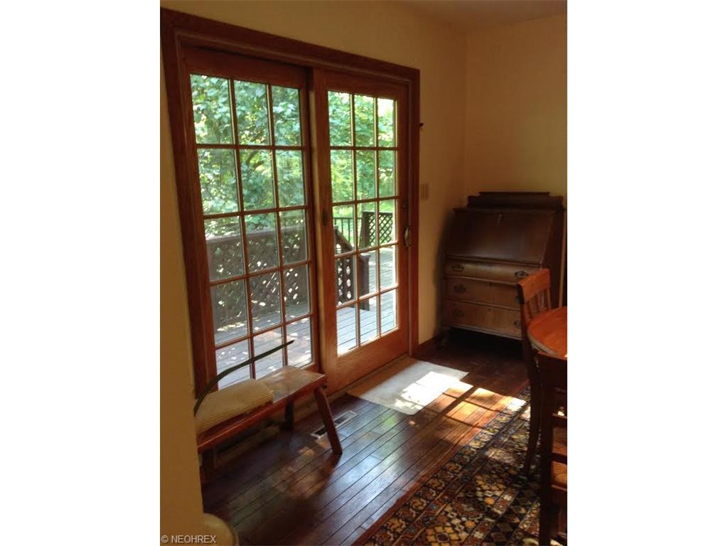 For Sale: 1595 Lake Dr Hubbard, OH 44425