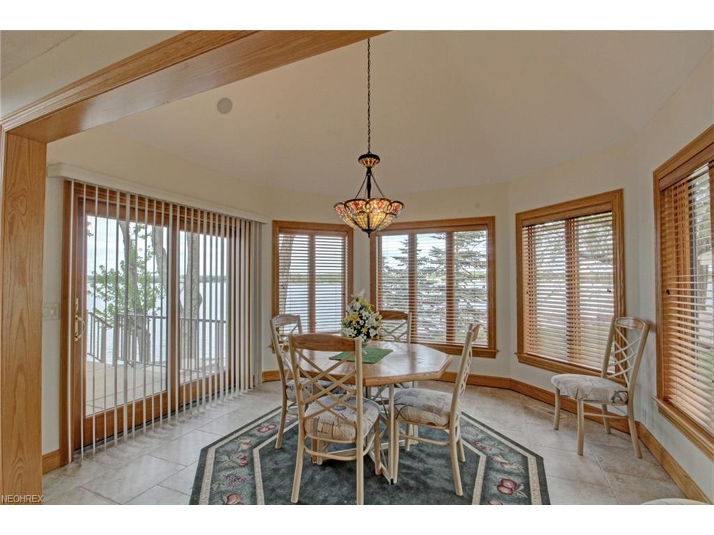 1004 Waters Edge Dr