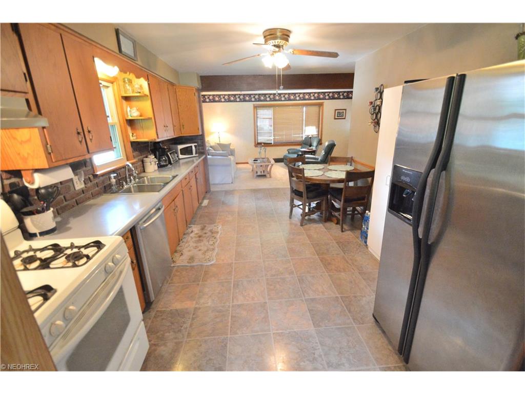 For Sale: 60 Ward Ave New Middletown, OH 44442