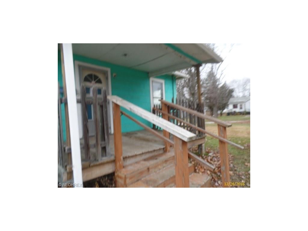 1002 Fruit Ave