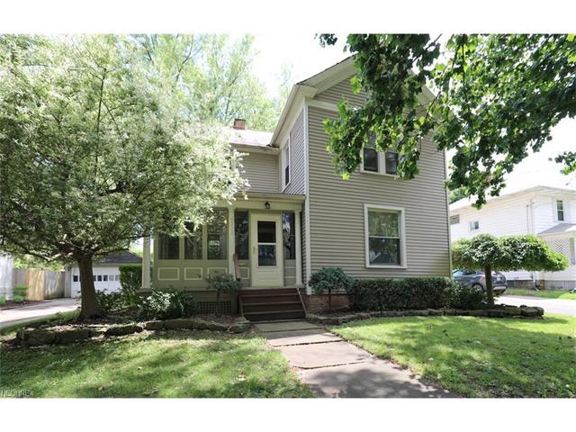 332 W 9th St