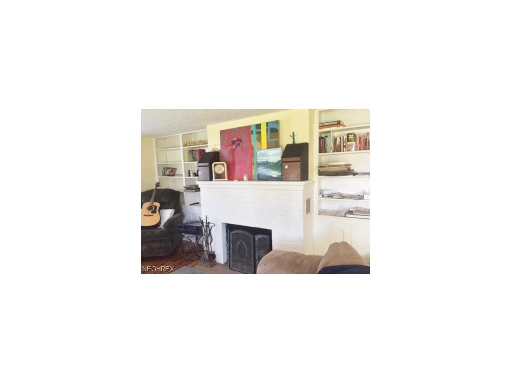 1539 Elm Rd NE