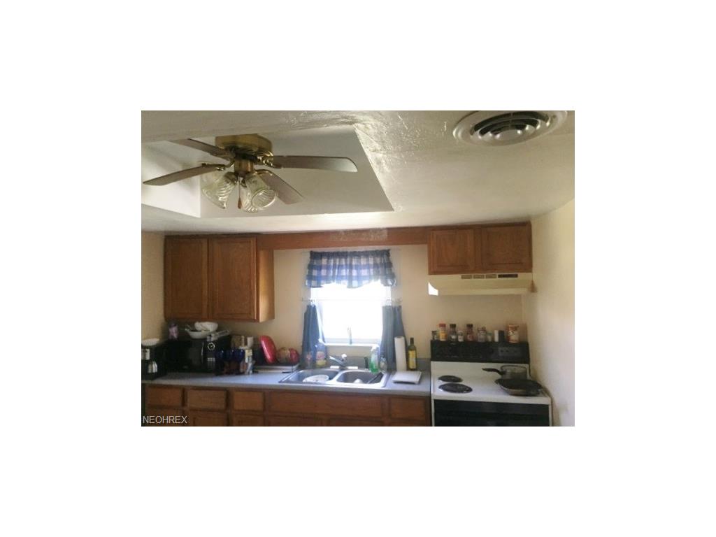 1539 Elm Rd NE