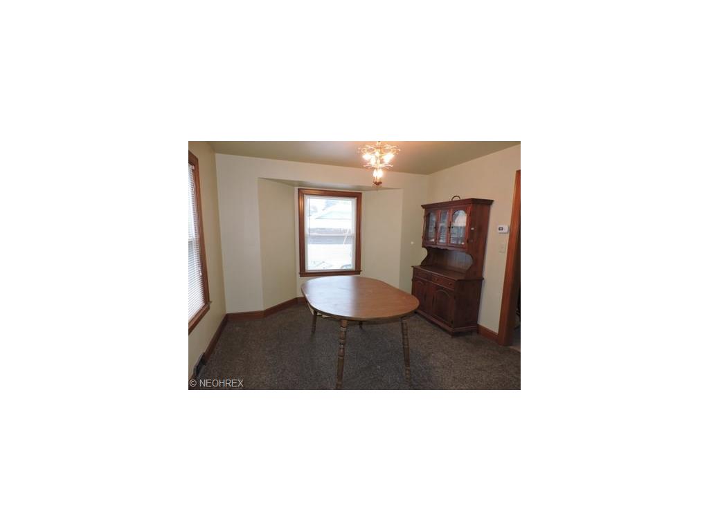 233 Lowell Ave NE, Warren OH 44483