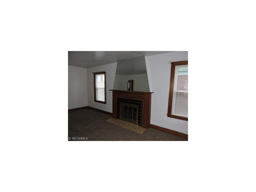233 Lowell Ave NE, Warren OH 44483