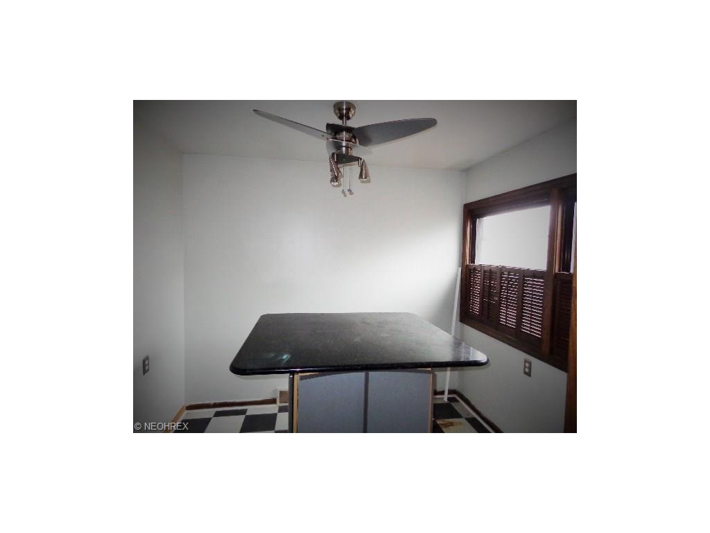 4108 Stratford Rd, Youngstown OH 44512