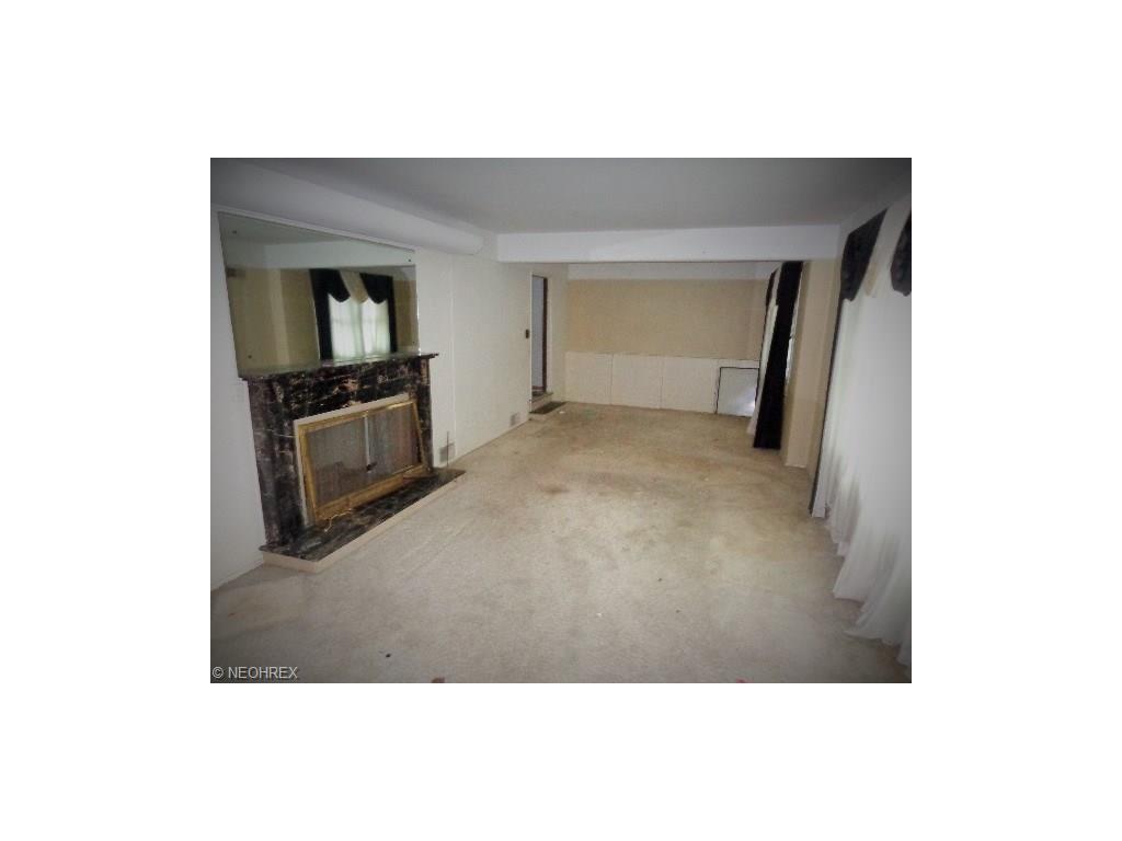 4108 Stratford Rd, Youngstown OH 44512