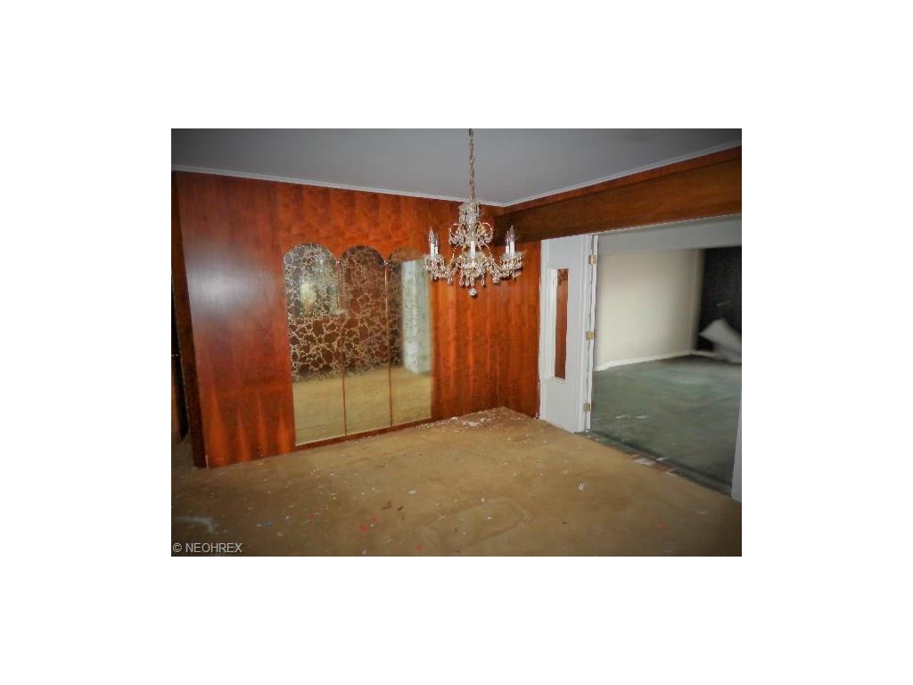 4108 Stratford Rd, Youngstown OH 44512