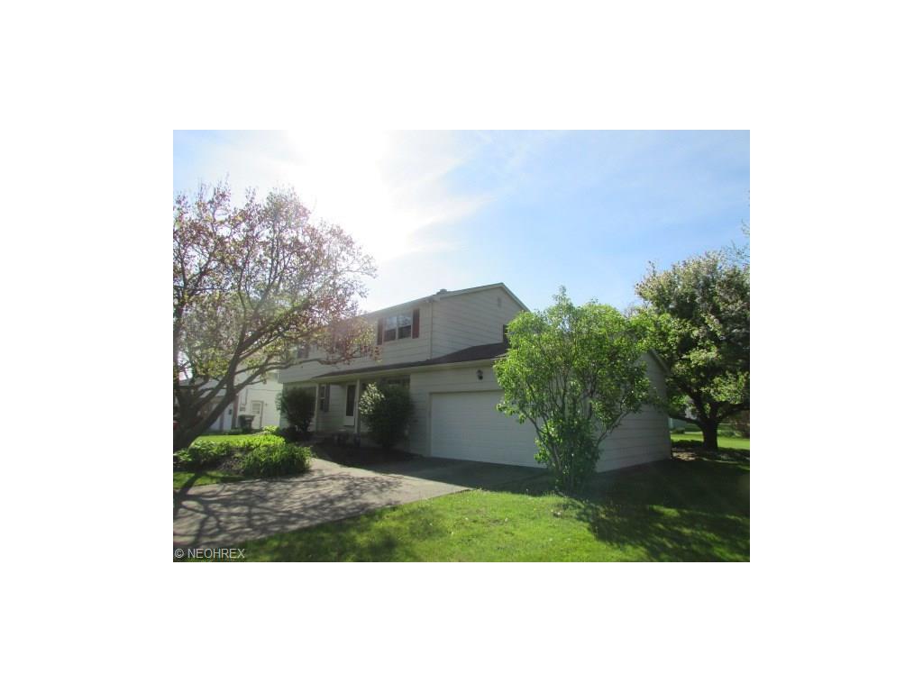 For Sale: 681 Forest Ridge Dr Youngstown, OH 44512