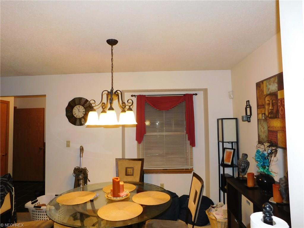 5910 Callaway Cir, Youngstown OH 44515