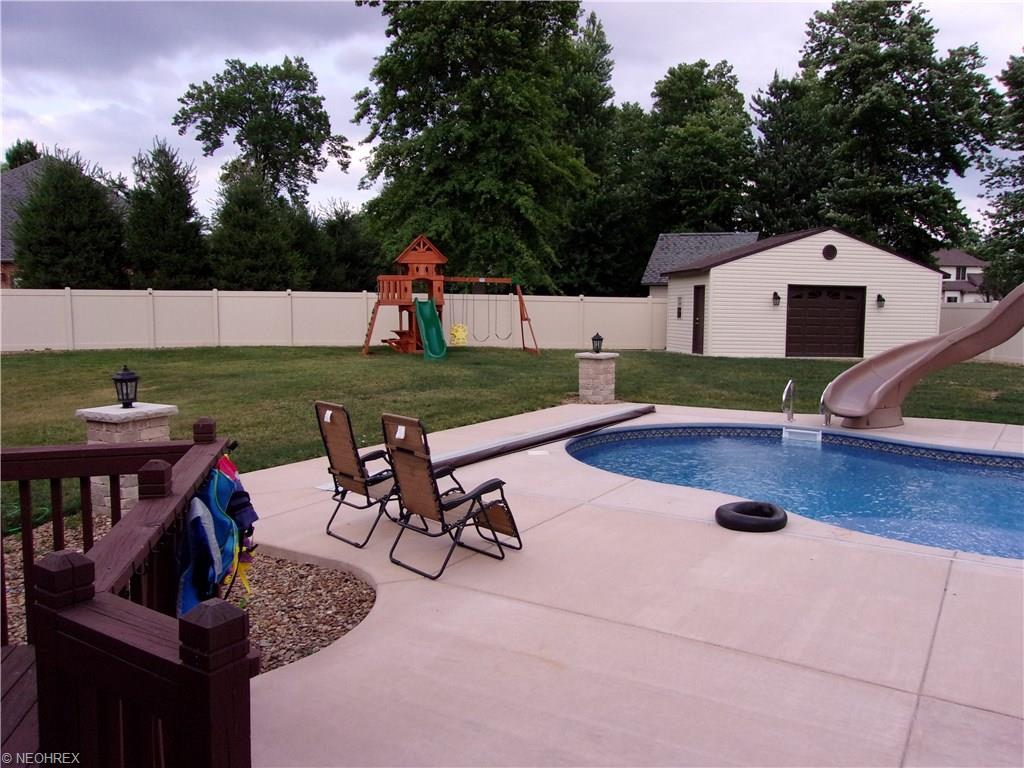 For Sale: 5407 S Saratoga Ave S Youngstown, OH 44515