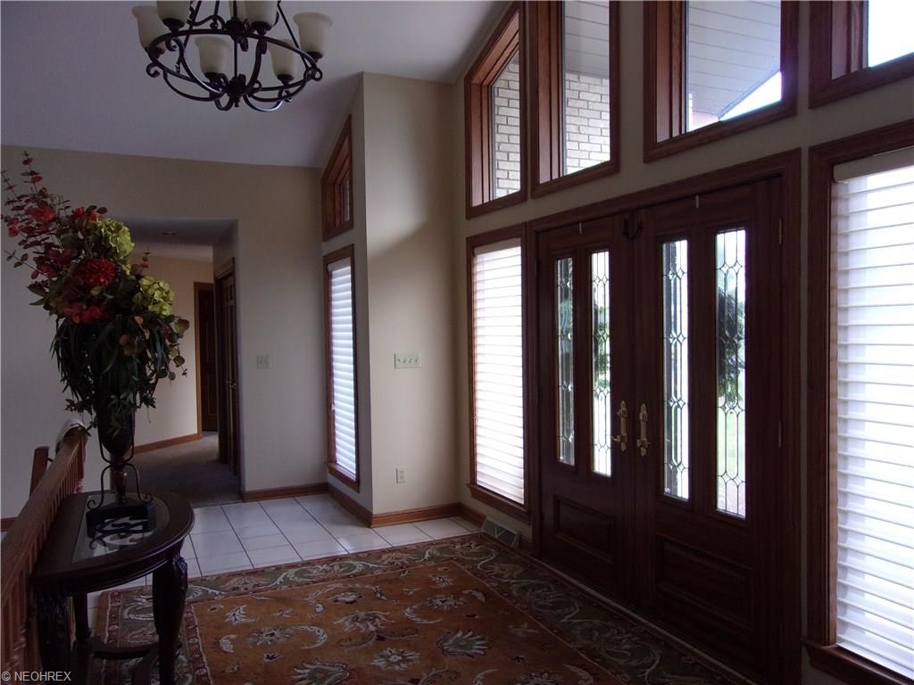 For Sale: 5407 S Saratoga Ave S Youngstown, OH 44515
