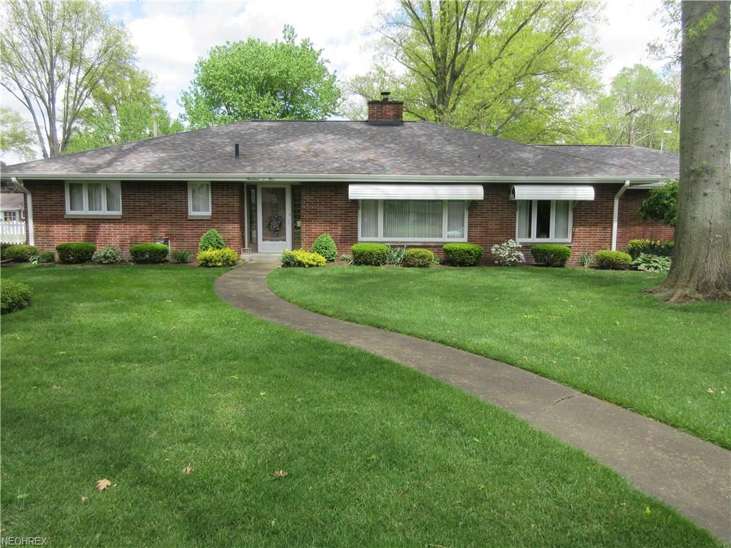 1560 Pleasant View Dr NW