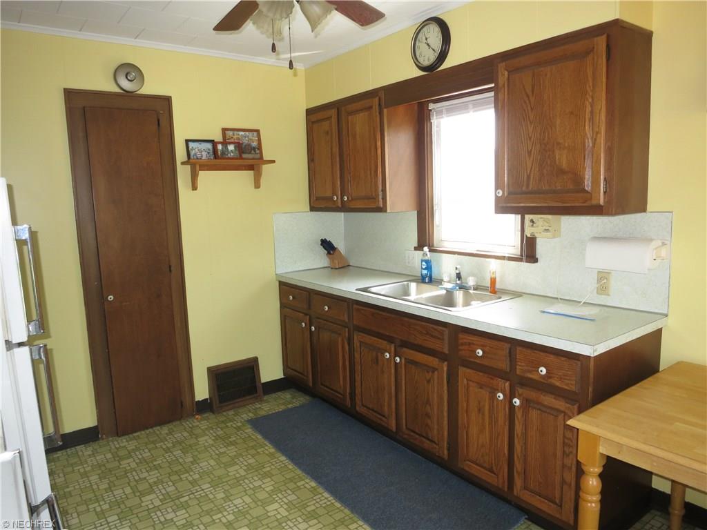 For Sale: 9332 Chestnut Ave SE East Sparta, OH 44626
