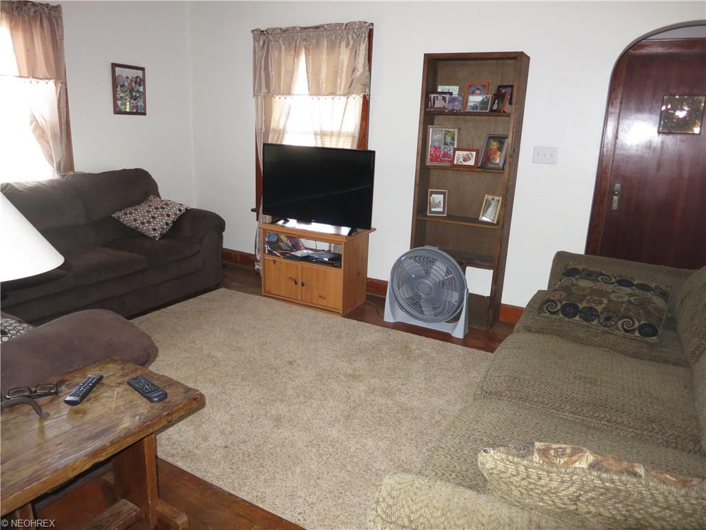 For Sale: 9332 Chestnut Ave SE East Sparta, OH 44626
