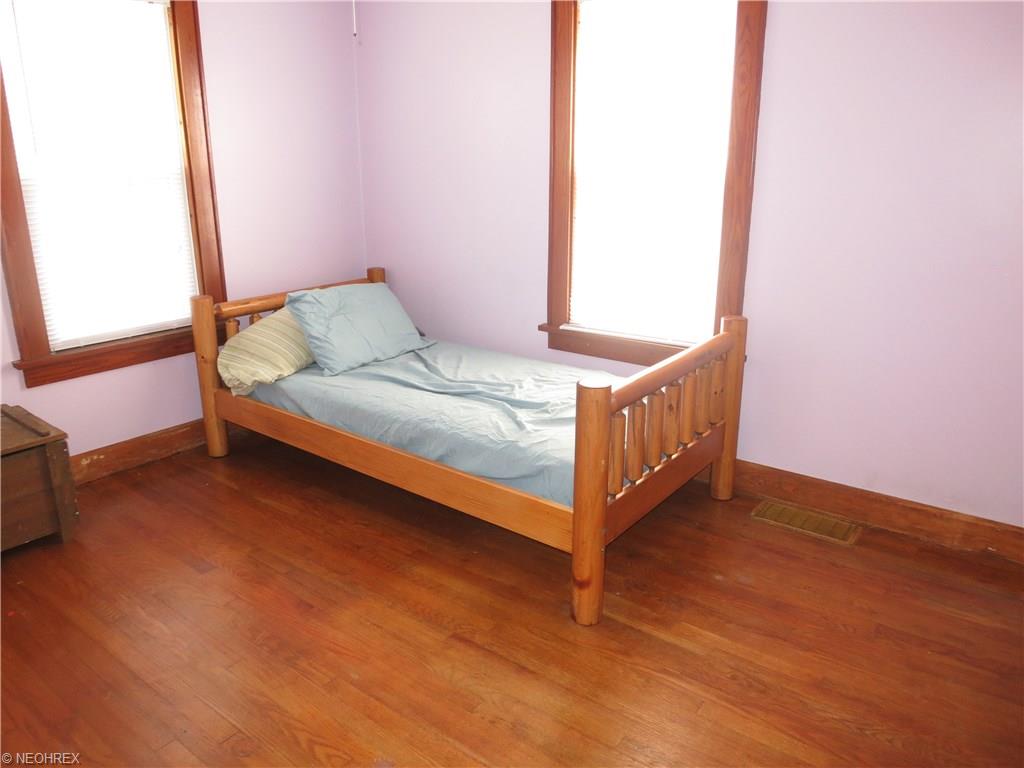 For Sale: 9332 Chestnut Ave SE East Sparta, OH 44626