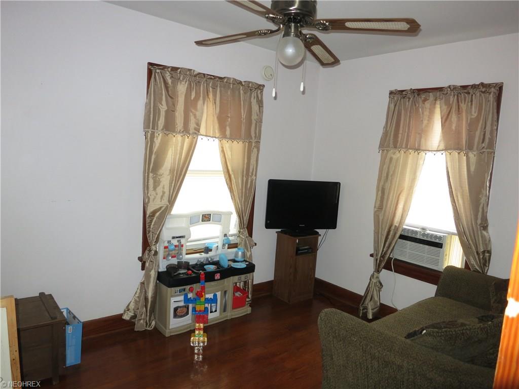 For Sale: 9332 Chestnut Ave SE East Sparta, OH 44626