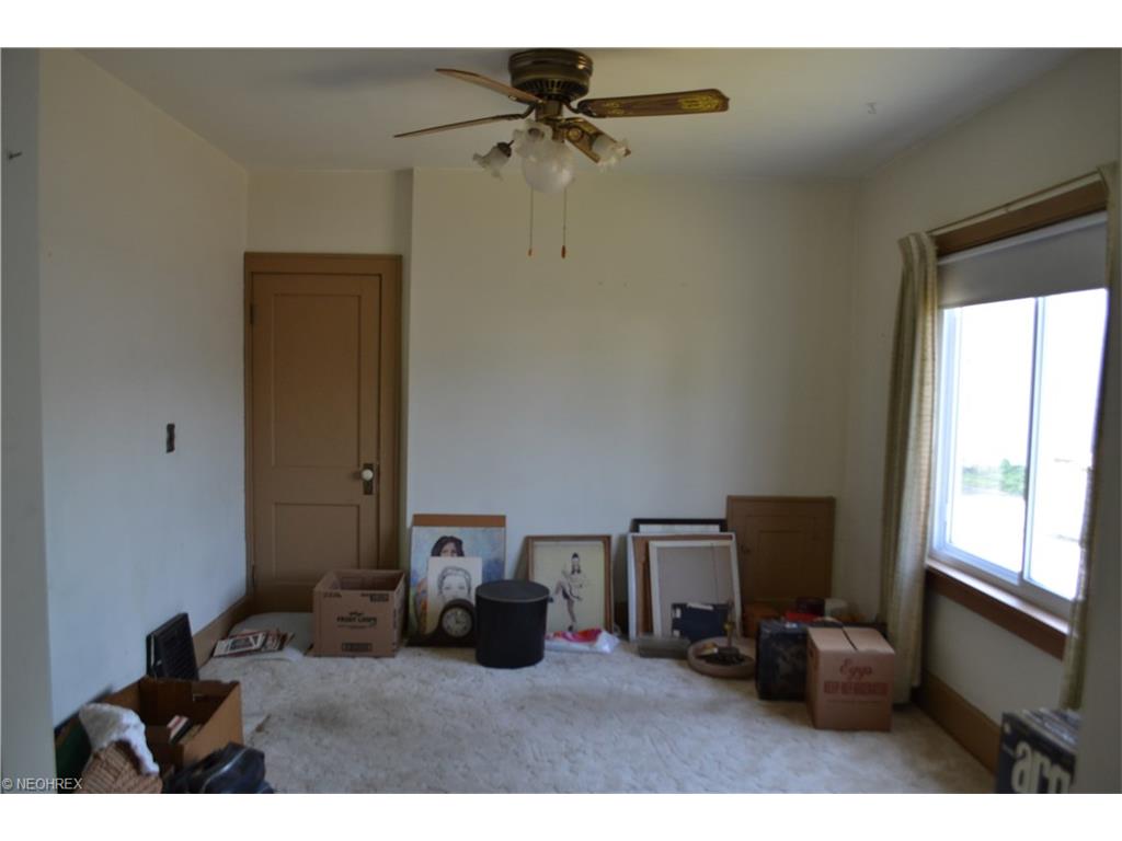 For Sale: 122 Pennsylvania Ave Louisville, OH 44641