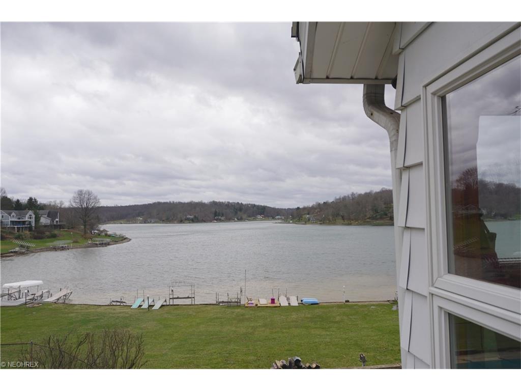 132 W Mohawk Dr
