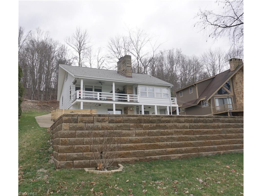 132 W Mohawk Dr