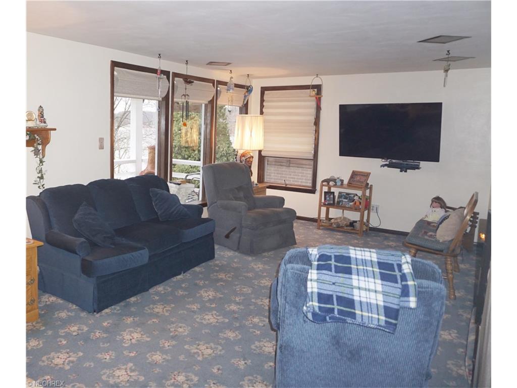 132 W Mohawk Dr