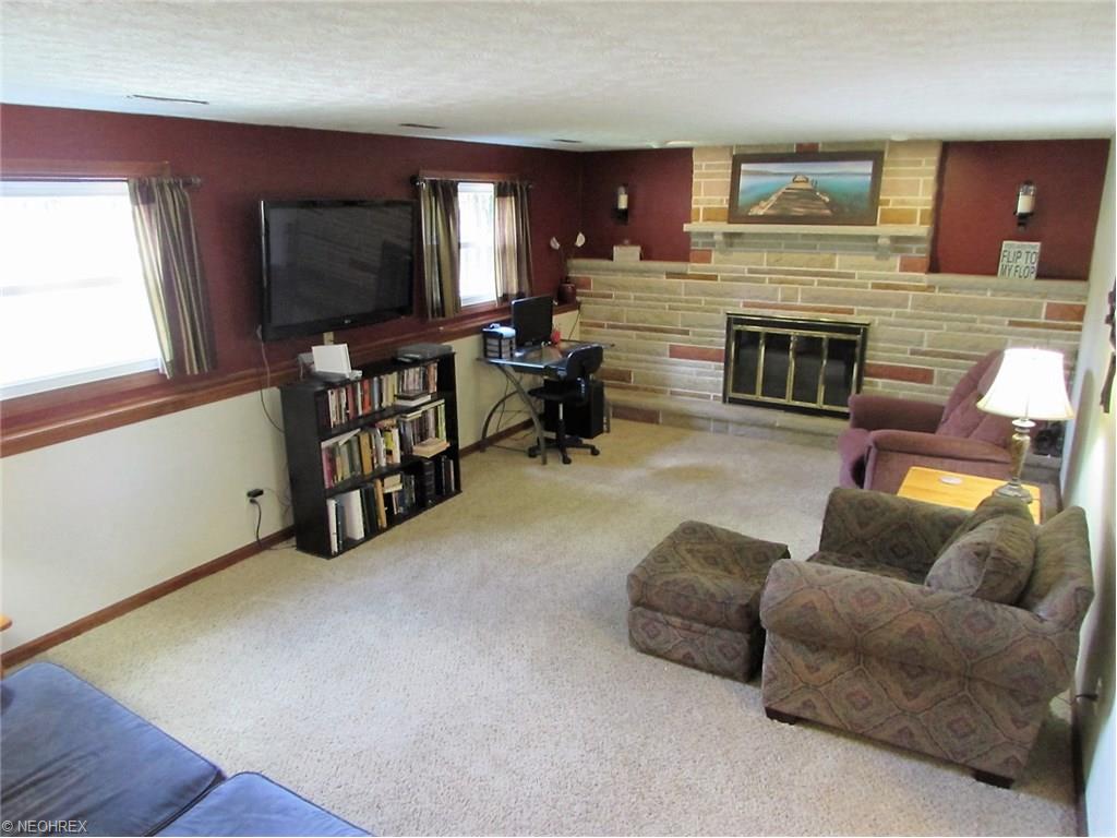 For Sale: 13 Seneca Trl Malvern, OH 44644