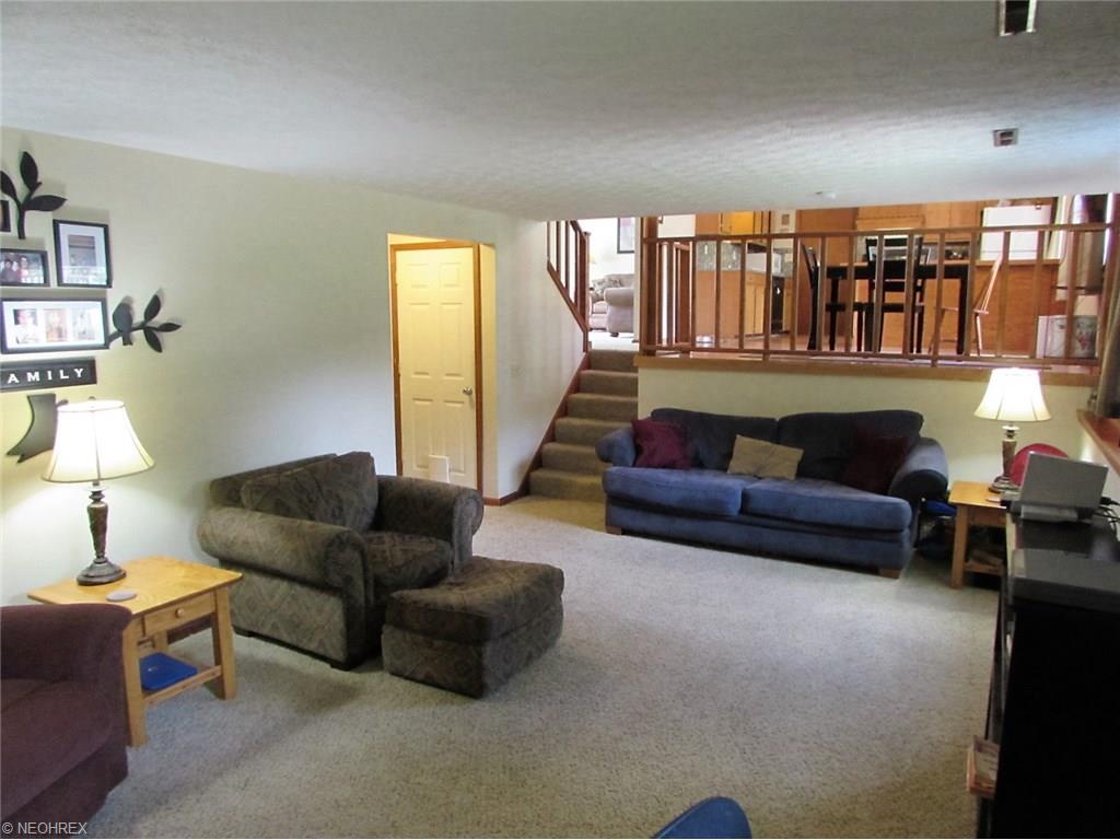 For Sale: 13 Seneca Trl Malvern, OH 44644