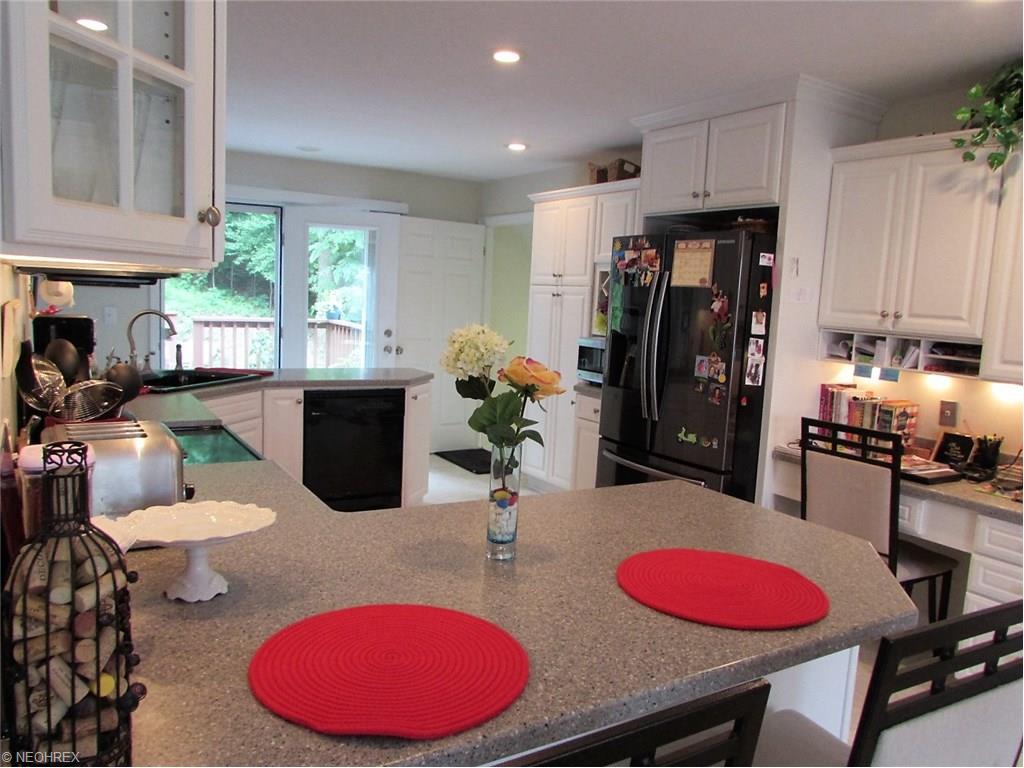 For Sale: 95 W Mohawk Dr Malvern, OH 44644