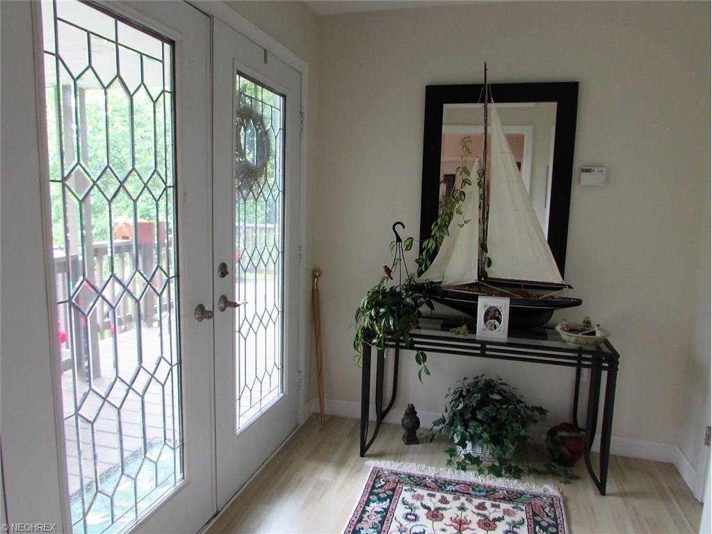 For Sale: 95 W Mohawk Dr Malvern, OH 44644