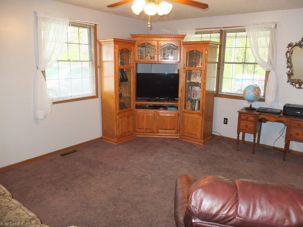 For Sale: 719 4th St NE Massillon, OH 44646