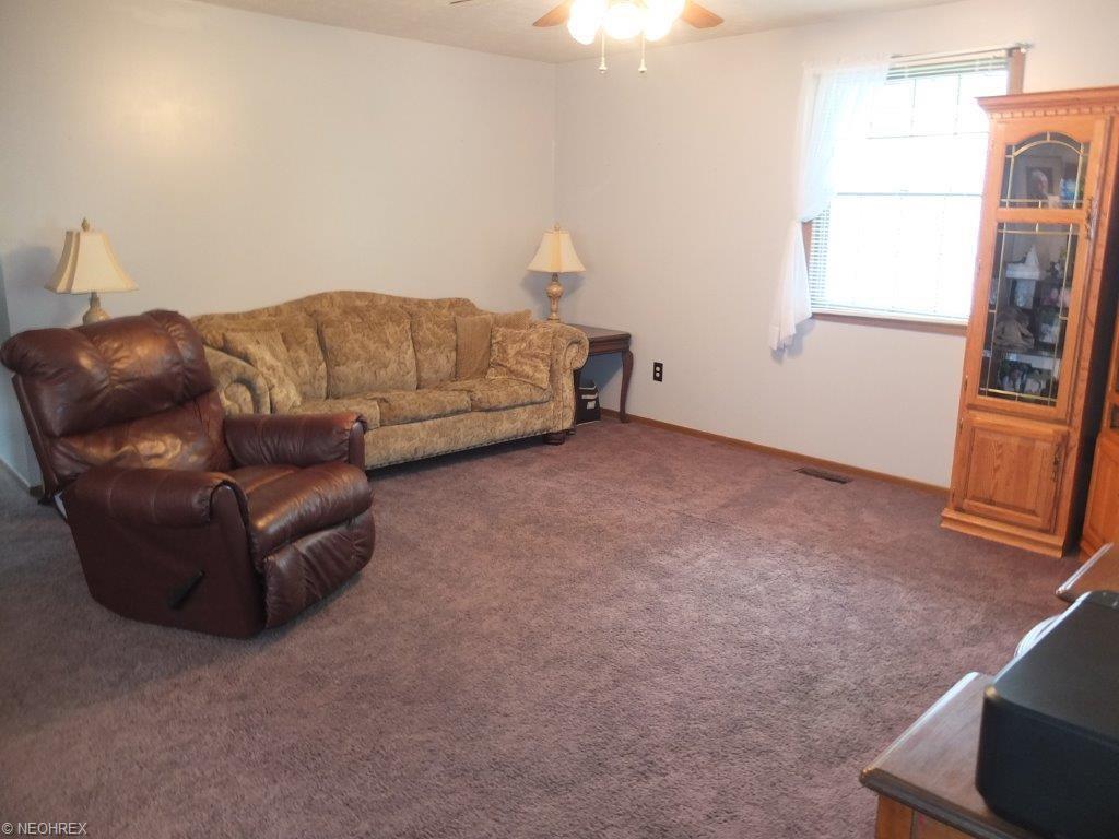 For Sale: 719 4th St NE Massillon, OH 44646