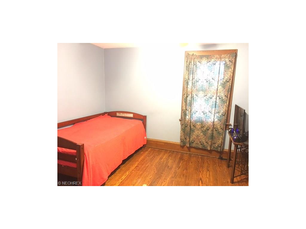 109 Fairview Ave