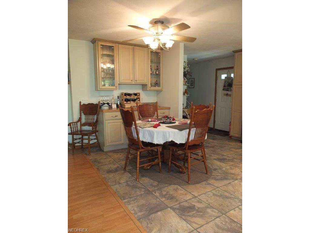 4978 State Route 212 NE