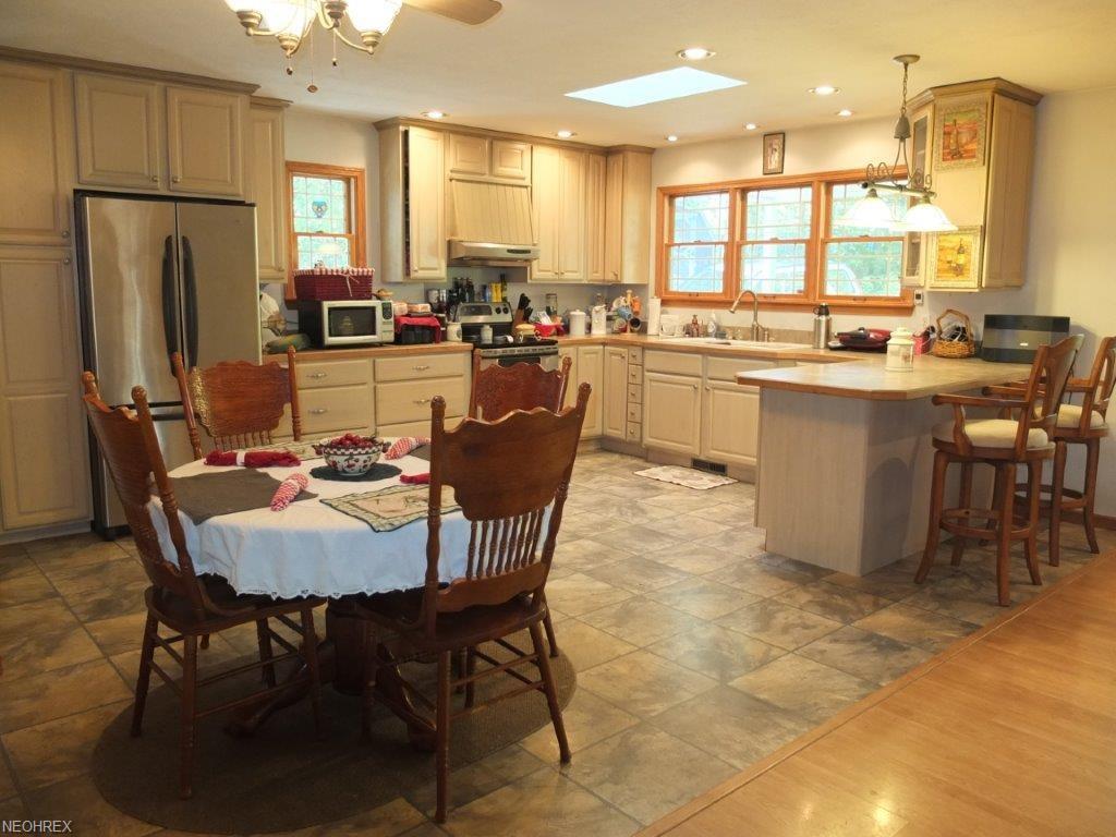 4978 State Route 212 NE