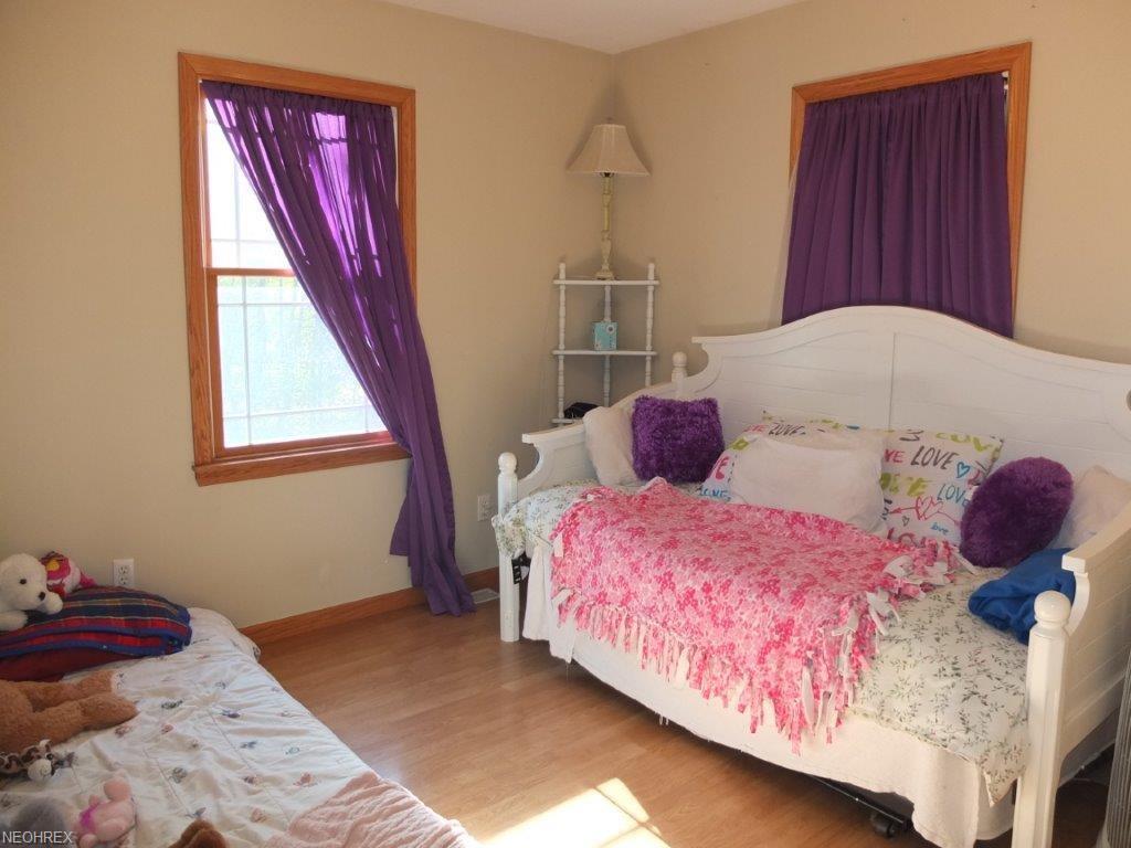 4978 State Route 212 NE