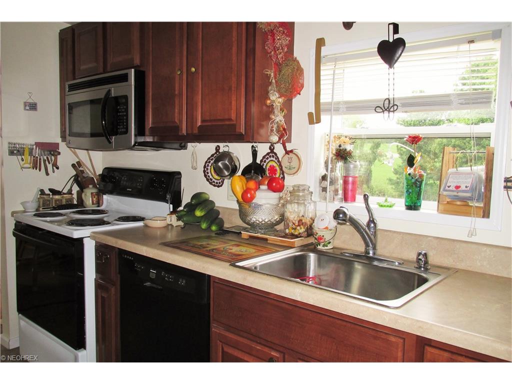 For Sale: 7726 Columbus Rd Shreve, OH 44676