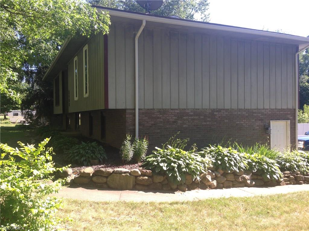 For Sale: 2408 Greenland Ave Uniontown, OH 44685