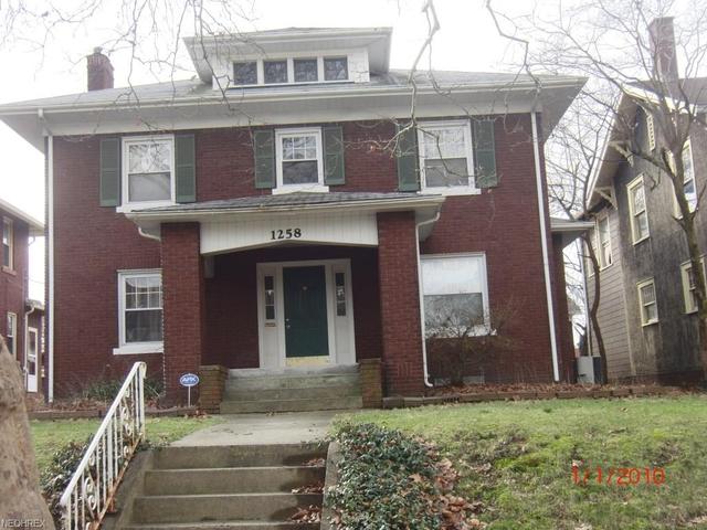 531 Rosemont Ct NW