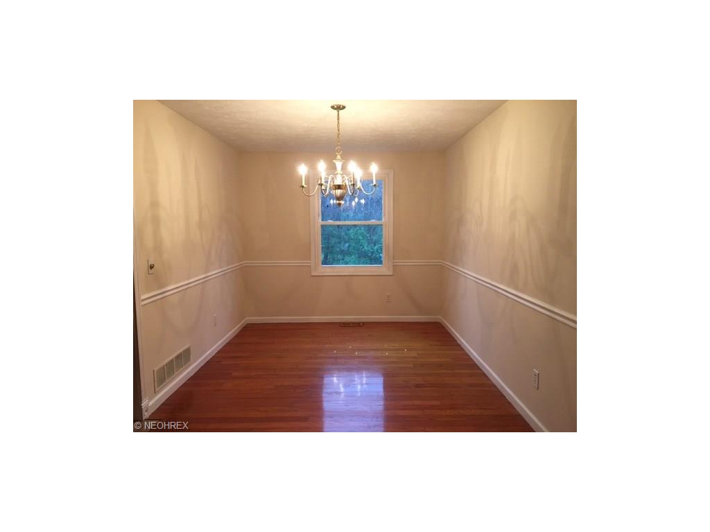3363 Shellburne Ave NW, Canton OH 44708
