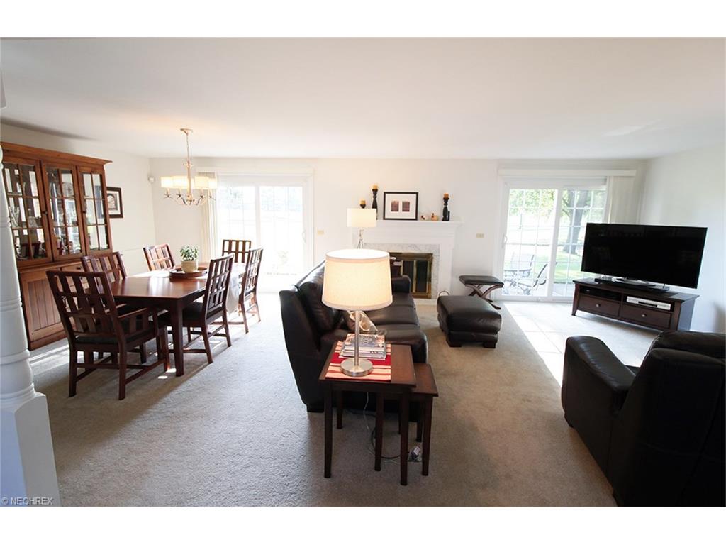 For Sale: 2949 Dunbarton Ave NW Canton, OH 44708