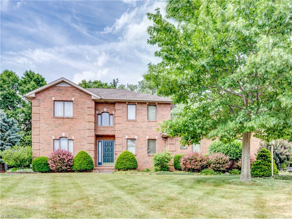 For Sale: 3388 Stratham Cir NW Canton, OH 44708