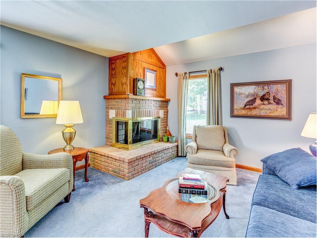 For Sale: 3388 Stratham Cir NW Canton, OH 44708