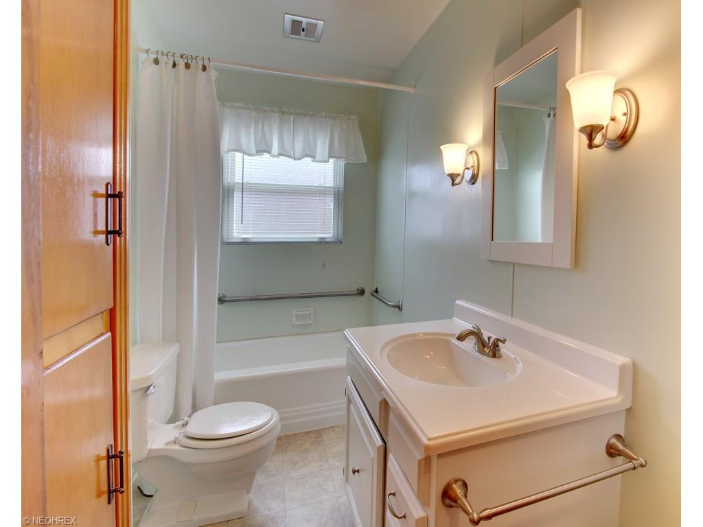 For Sale: 1100 Milford St NE Canton, OH 44714