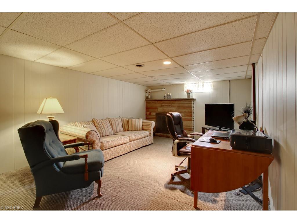 For Sale: 1100 Milford St NE Canton, OH 44714