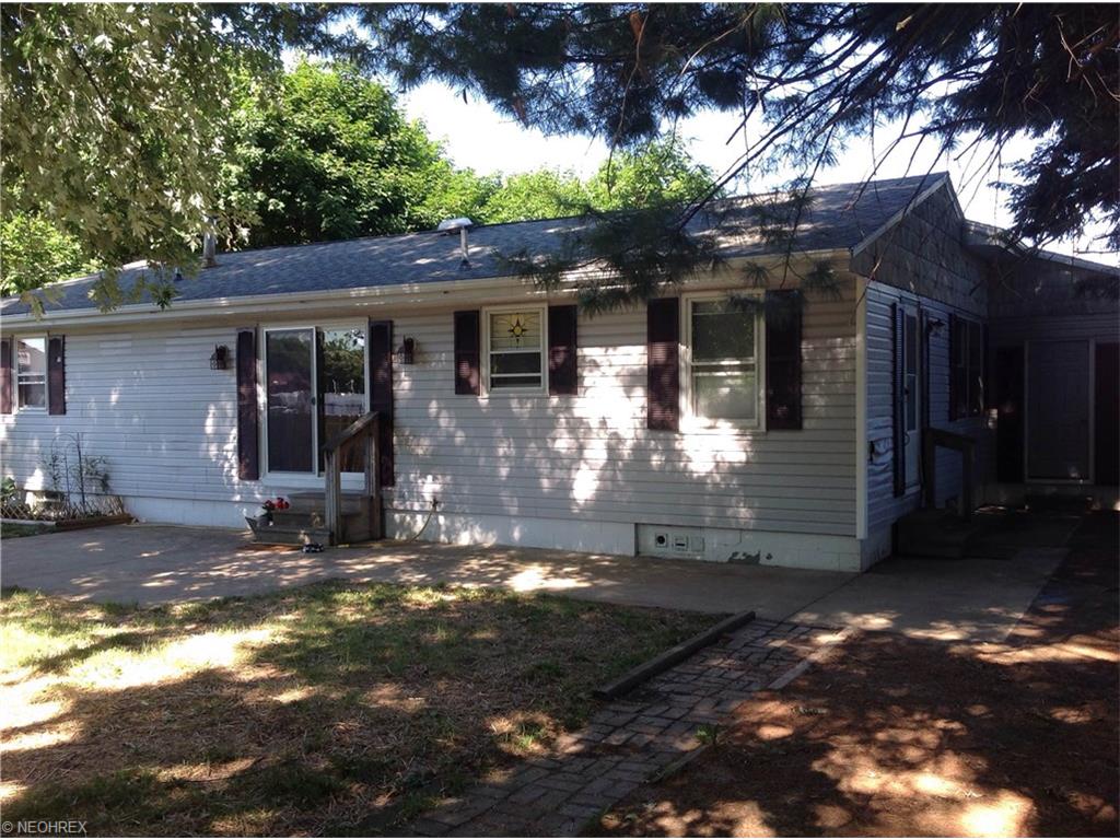 For Sale: 383 Reed Ave NW North Canton, OH 44720